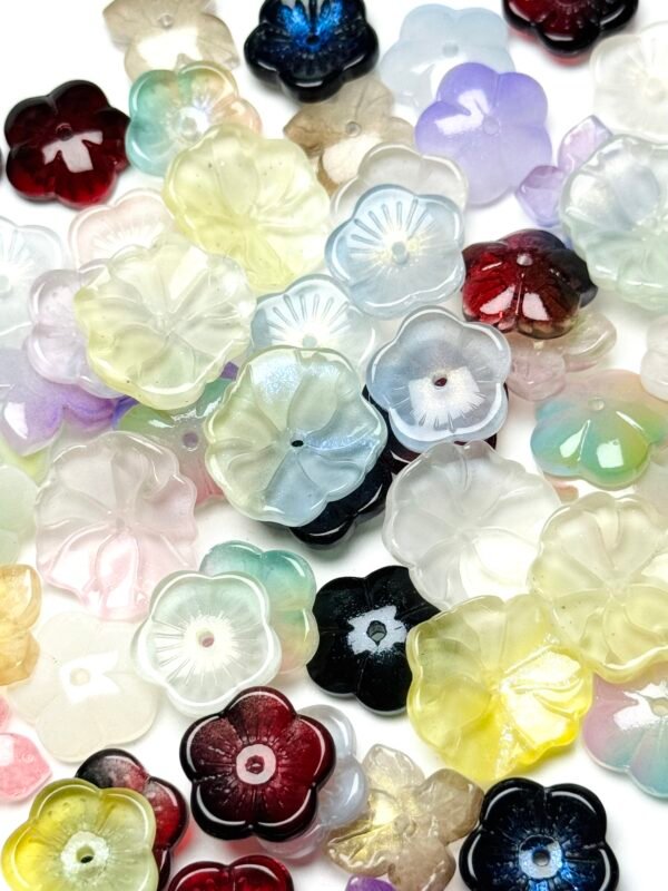 B506 - Glass Flowers