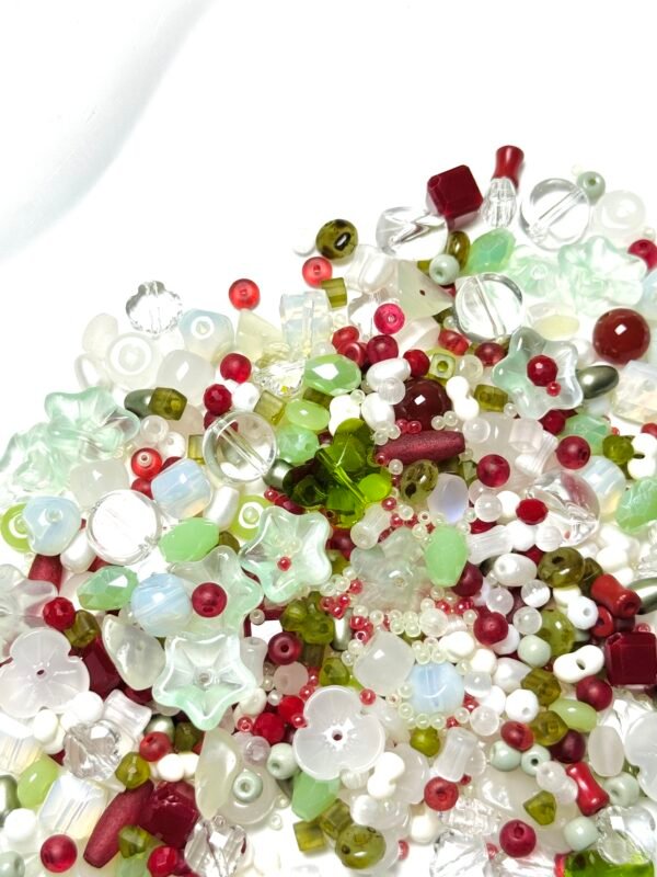 【Mixed beads】C136 - Holly Berry