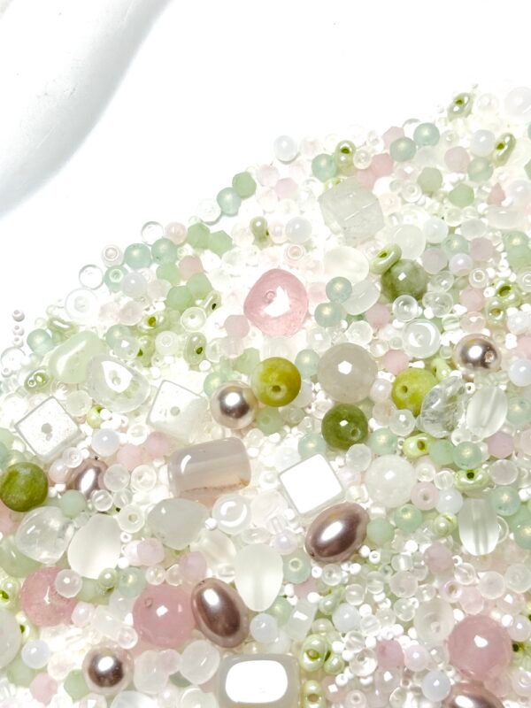 【Mixed beads】C139 - Spring Kiss