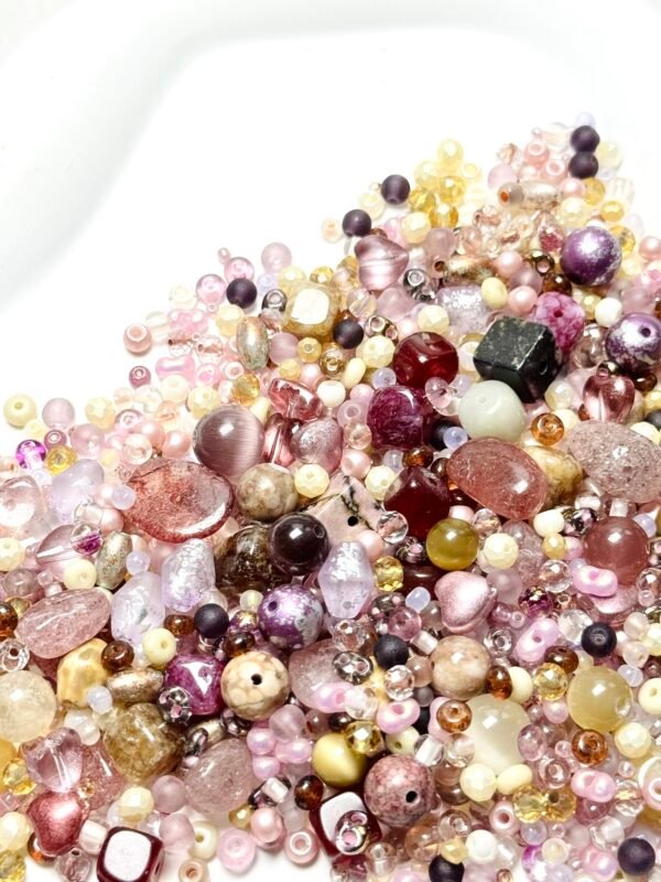 【Mixed beads】C202 - Velvet Bloom