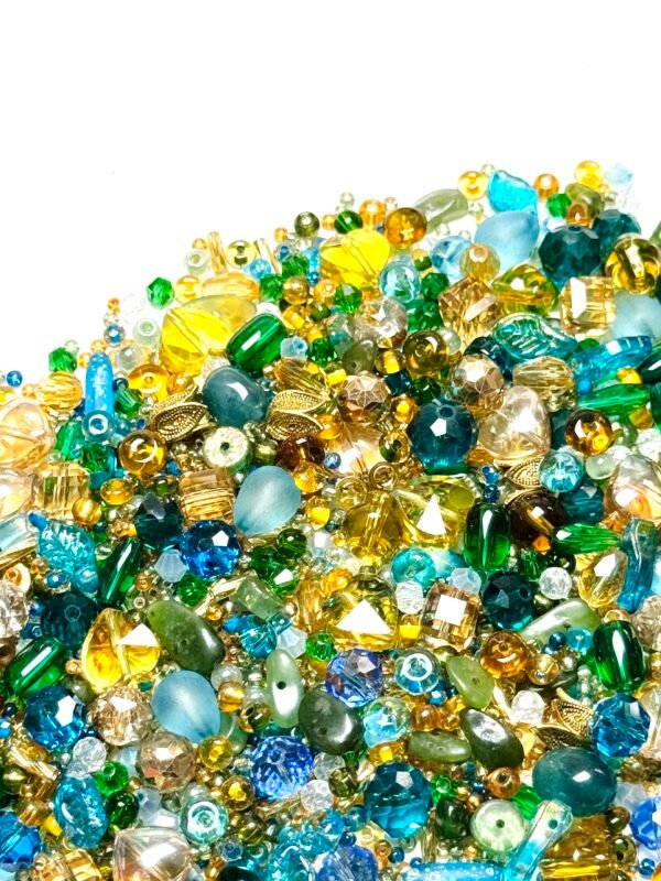 【Mixed beads】C444 - Verdant Glimmer