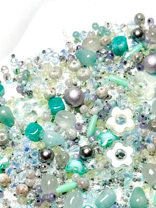 【Mixed beads】C458 - Misty Mint