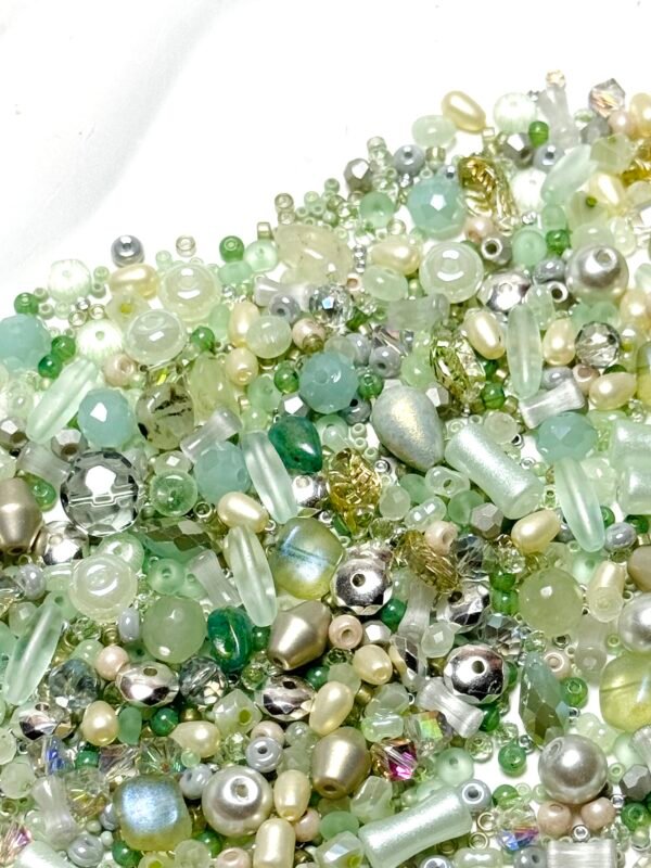 【Mixed beads】C520 - Frosted Sage
