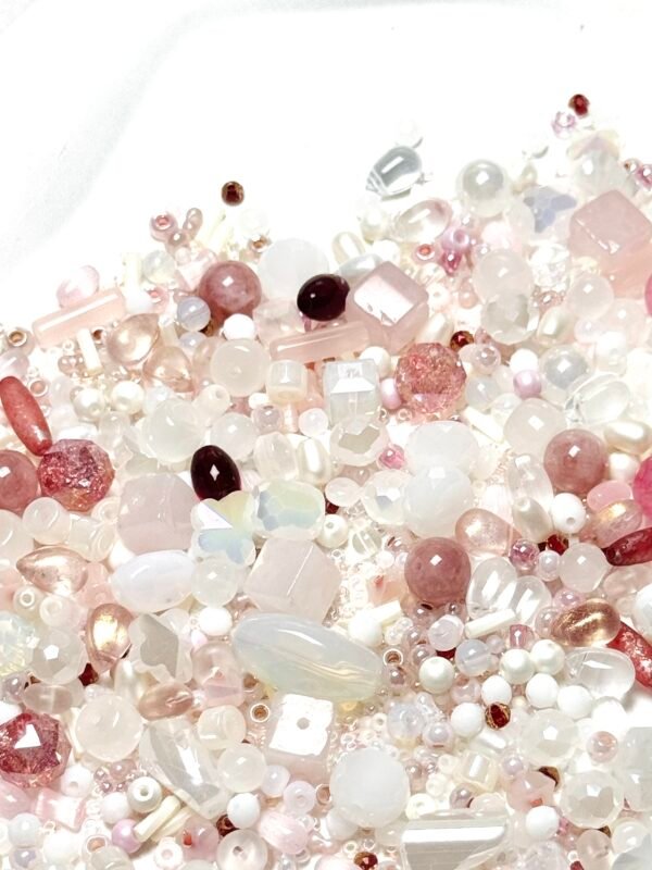 【Mixed beads】C658 - White Rosebud