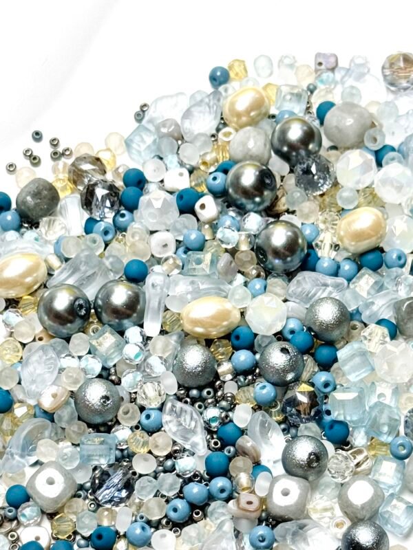 【Mixed beads】C674 - Cloudy Blue