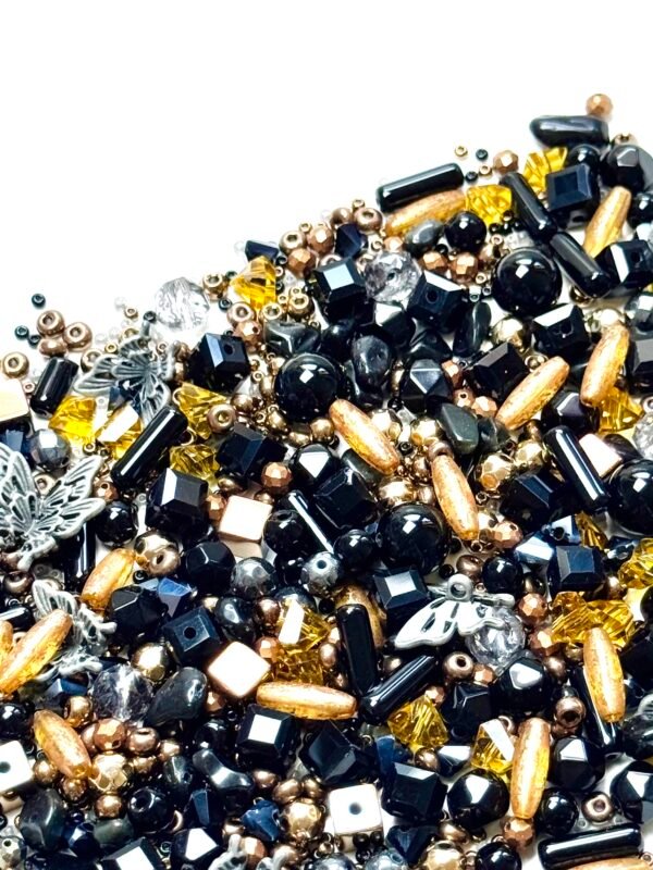 【Mixed beads】C695 - Noir Butterfly