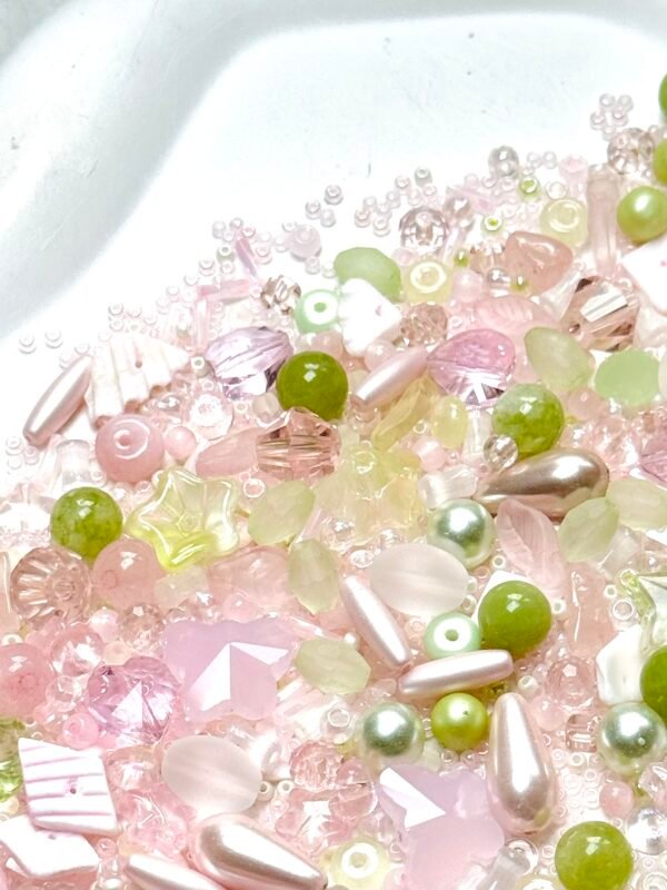 【Mixed beads】C584 - Spring Meadow