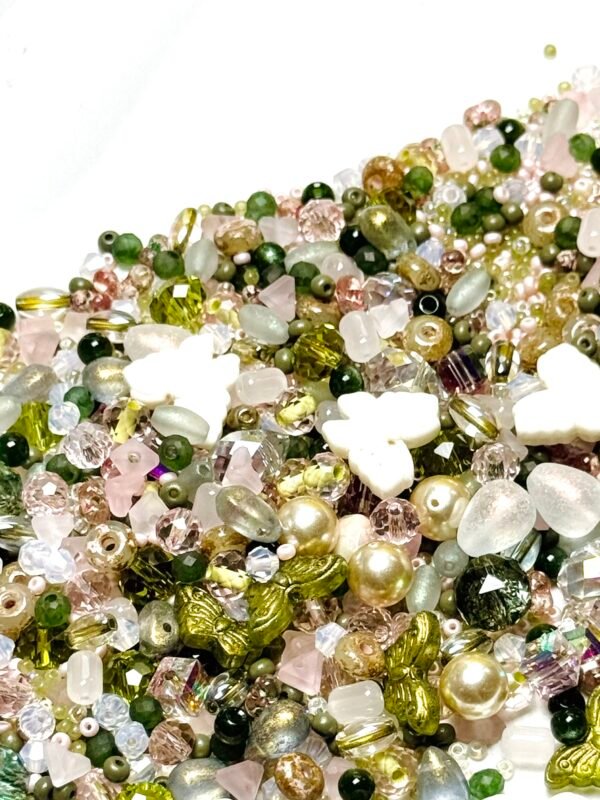 【Mixed beads】C744 - Forest Blush