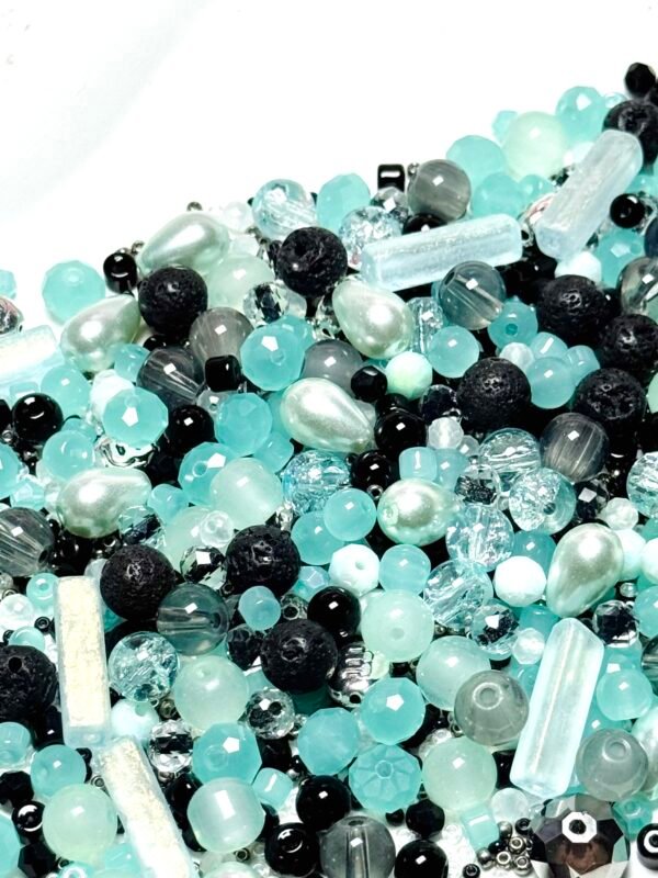 【Mixed beads】A79 - Mint Frost
