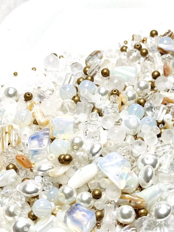 【Mixed beads】A118 - Ivory Gleam