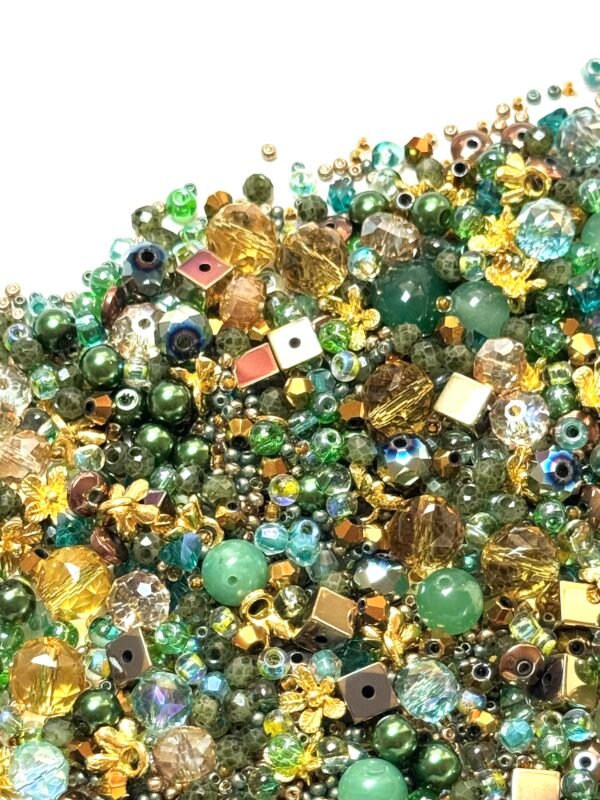 【Mixed beads】A194 - Forest Spark